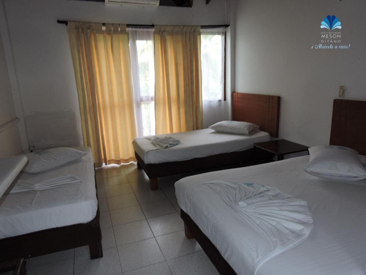 Hotel Y Restaurante Meson Del Gitano Caucasia Room photo